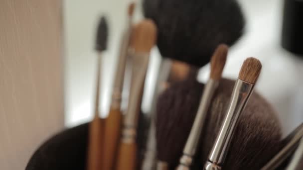 Brushes for Makeup artists Macro 100mm slider camera smooth motion - Πλάνα, βίντεο