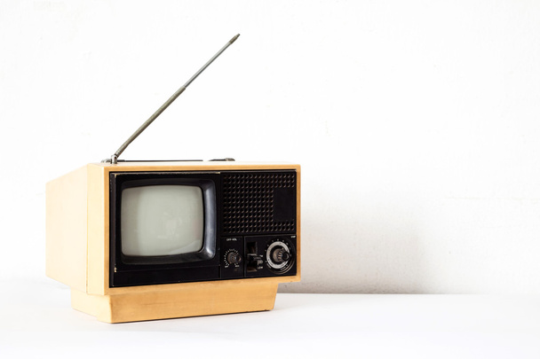 Vintage TV Jaune
 - Photo, image