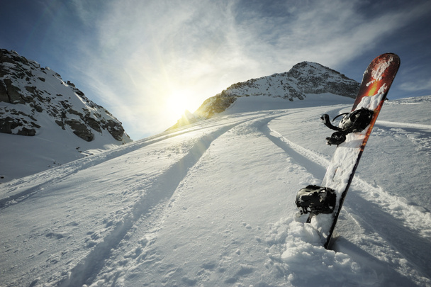 Snowboard in den Bergen - Foto, Bild