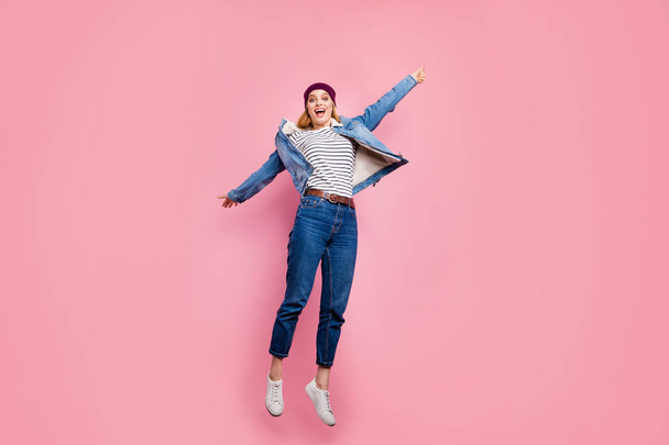 Full length body size photo of nice cute glad beaming cheerful lady who has succeeded in working on her project and been set free to go home while isolated with pink background - Фото, изображение