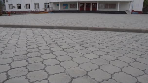 Maison de la Culture de Zharkent 127
 - Séquence, vidéo
