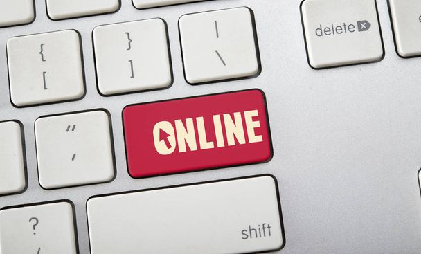 Online text na klávesnici, nápis koncepce elektronického obchodu - Fotografie, Obrázek