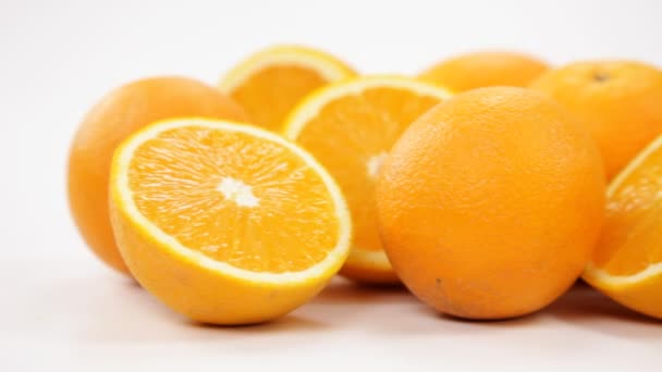 Oranges on a white background - Séquence, vidéo