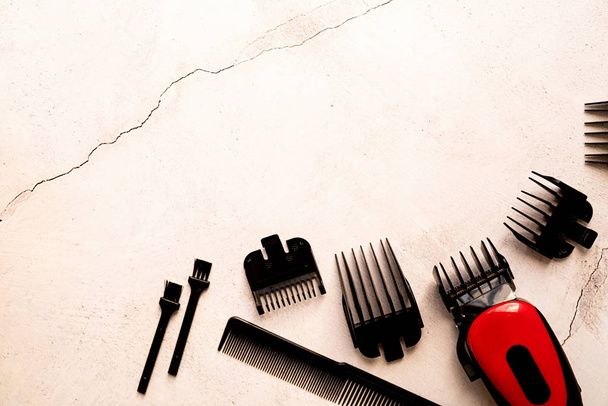 PET καλλωπισμού χλοοτάπητα και εργαλεία για την κοπή των μαλλιών - Φωτογραφία, εικόνα