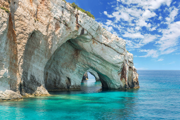 Blauwe grotten op het eiland Zakynthos - Griekenland - Foto, afbeelding
