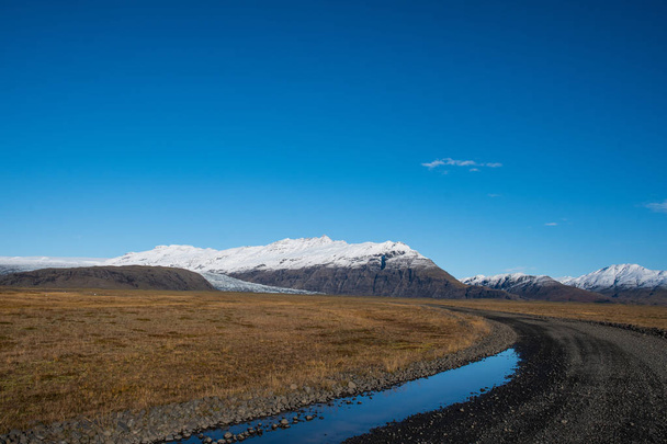 Az út felé vezető flaajokull gleccser Izlandon - Fotó, kép