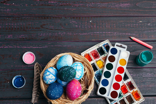 process of painting Easter eggs. Preparing for Easter. - Foto, Bild