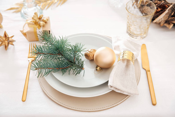 красивый стол на рождественский ужин - Фото, изображение