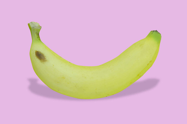 Banane simple sur fond rose
 - Photo, image