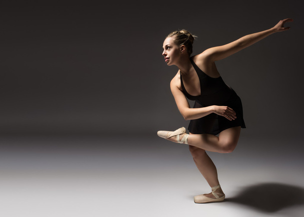Balletttänzerin - Foto, Bild