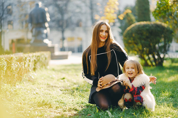 mother with daughter - Fotografie, Obrázek
