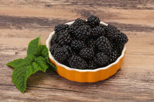 Doce saboroso maduro amontoado Blackberry
 - Foto, Imagem