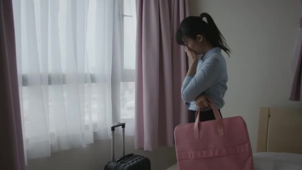 business woman feel depress - Video, Çekim