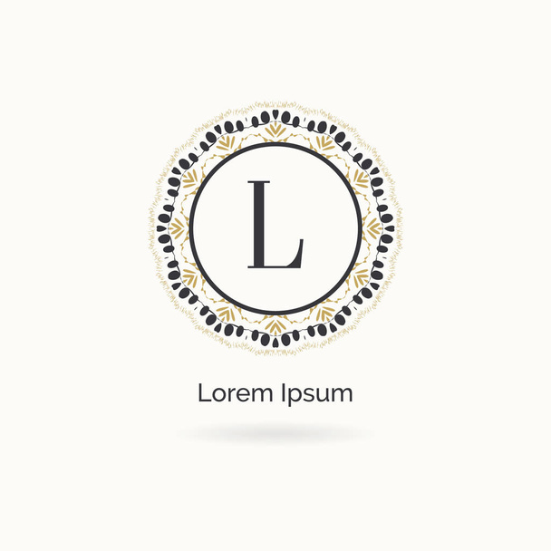 Luxusní písmeno L monogramový vektor designu loga. L písmeno Mandala a ozdobné logo. Ikona kosmetických produktů a kosmetiky. - Vektor, obrázek