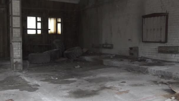 Geisterstadt Tschernobyl. Zerstörte Anlage nach 30 Jahren nuklearer Explosion - Filmmaterial, Video