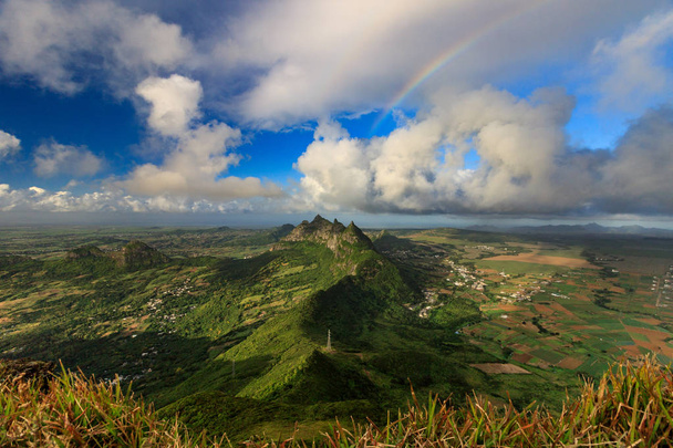 Szivárvány, mint látható a le pouce, Mauritius - Fotó, kép