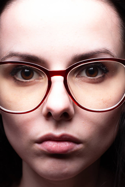 beautiful girl with glasses portrait studio - Zdjęcie, obraz