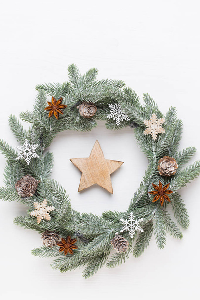 Christmas wreath. Christmas decorations on white background. Fla - Foto, afbeelding