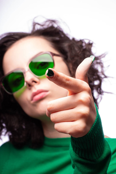beautiful girl in green glasses and green sweater - Foto, Imagem