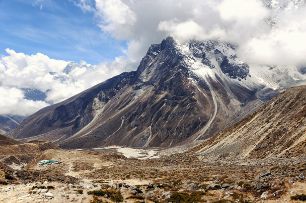 Mountain landscape of Himalayas - Foto, imagen