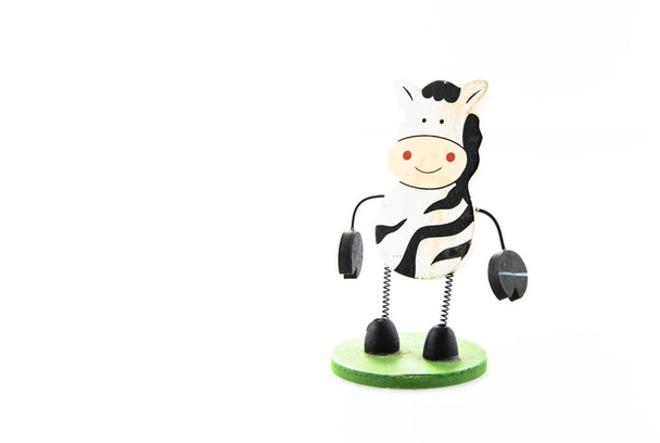Коровья фигура на белом фоне
 - Фото, изображение