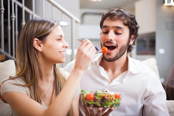 Couple eating a salad - Foto, Imagem