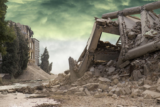 View on a collapsed concrete industrial building with British Parliament behind and dark dramatic sky above. Damaged house. Scene full of debris - Photo, Image
