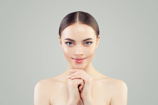 Happy spa woman portrait. Healthy model with clear skin - Foto, Imagen