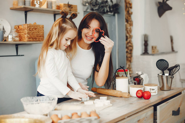 Family cook the dough for cookies - Zdjęcie, obraz
