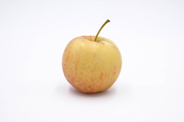 close up red apple isolated on white background - Φωτογραφία, εικόνα