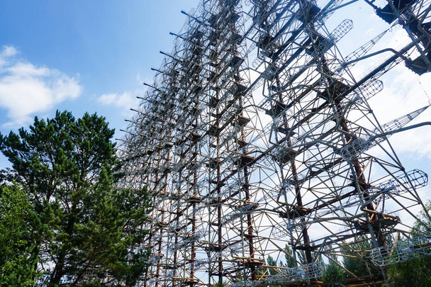 Antigo sistema militar de radar Duga na Zona de Exclusão de Chernobyl, Ucrânia - Foto, Imagem