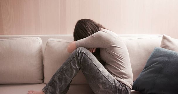 woman feel depressed on sofa - Φωτογραφία, εικόνα