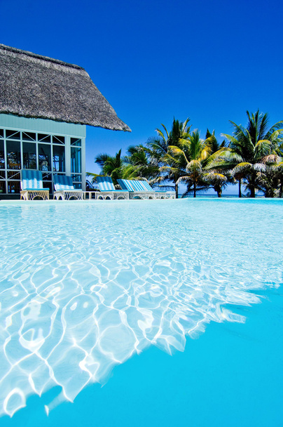 huis met zwembad in mauritius - Foto, afbeelding