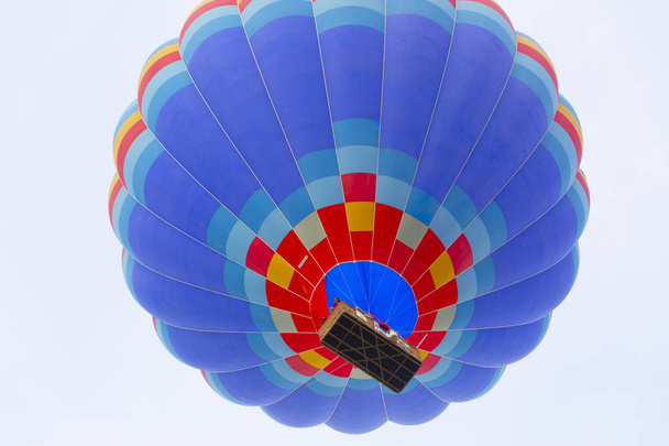 Большая туристическая достопримечательность Каппадокии - полет на воздушном шаре. Каппадокия известна во всем мире как одно из лучших мест для полета на воздушных шарах. Goreme, Cappfucia, Турция
 - Фото, изображение
