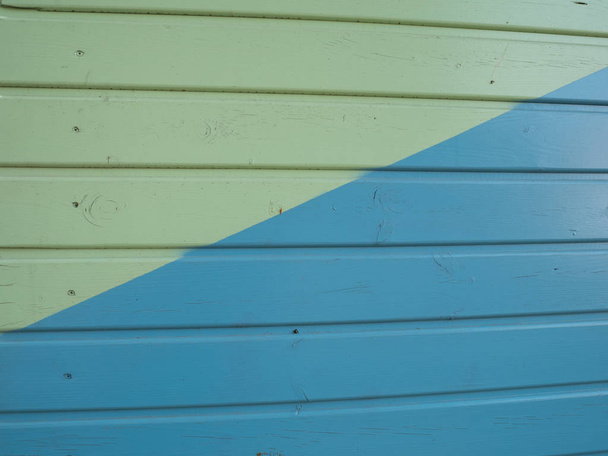Colorida casa de colores
 - Foto, imagen