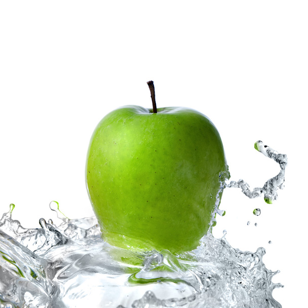 Fresh water splash on green apple - Foto, Imagem