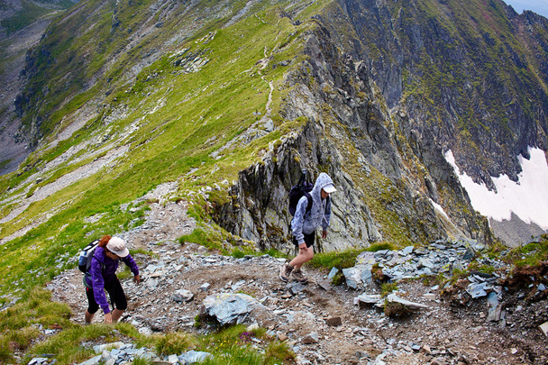 Hikers on mountain - Фото, зображення
