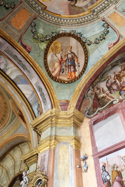 Freska na stropě kostela svatého Jana Křtitele v Záhřebu - Fotografie, Obrázek