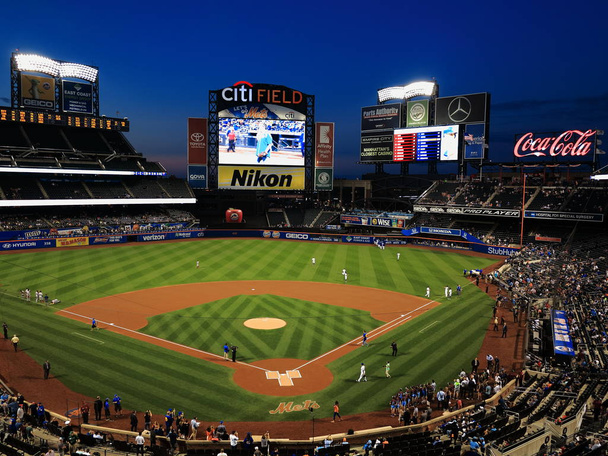 NEW YORK - SEPTEMBER 22: Baseball diamond at Citi Field on September 22, 2017 in New York. The baseball home of the New York Mets opened in 2009. - Фото, изображение