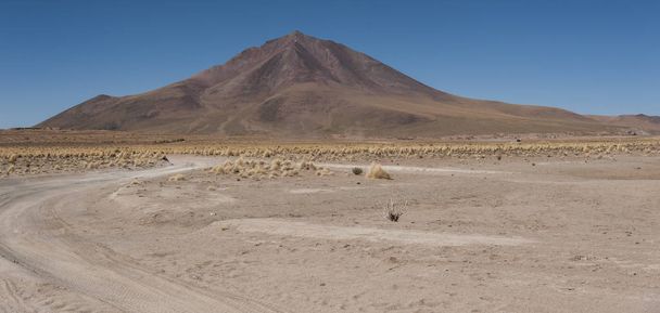 El hermoso paisaje de Bolivia, América del Sur
 - Foto, Imagen