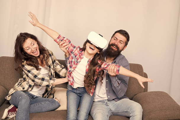 Building Your Childs Future. I appreciate your support. Little girl use vr glasses. mother and father support. Trust and support. Family. Happy family. bearded man and woman. daughter future life. Vr - Фото, зображення