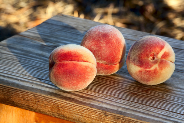 Спелые персики
 - Фото, изображение