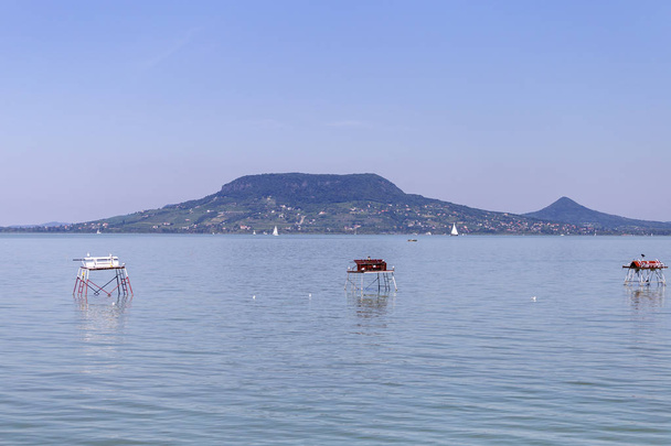 Pohled na jezero Balaton z Fonyodu, Maďarsko. - Fotografie, Obrázek