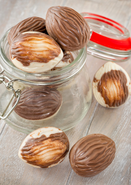Pralinés de chocolate surtidos
 - Foto, imagen