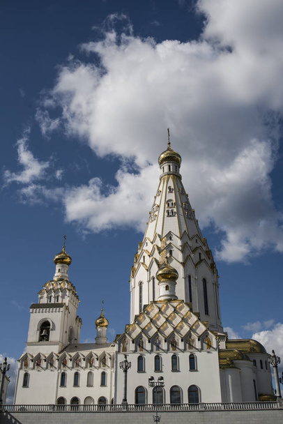 Új katedrális minden szentek, Minszk, Fehéroroszország, augusztus, 17, 2019 - Fotó, kép
