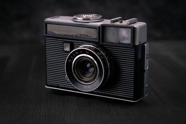 Antigua cámara de fotos de película vintage, memoria de estilo de vida
. - Foto, imagen