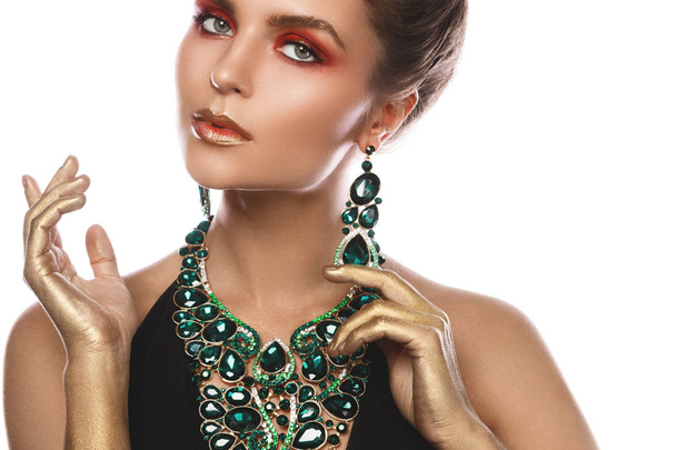 Sexy woman wearing big beautiful necklace and earrings with a lo - Φωτογραφία, εικόνα