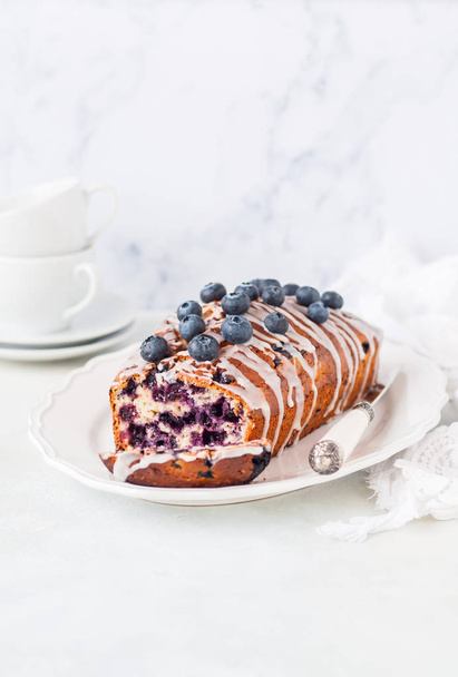 Blueberry and Oat Loaf Cake - Foto, Bild