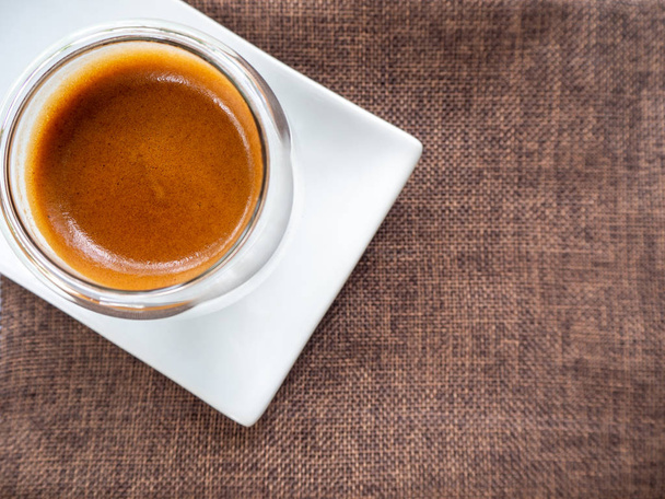 Tasse Espresso auf dem Tisch - Foto, Bild
