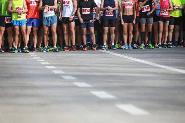 Biegacze na półmaratonie - Zdjęcie, obraz
